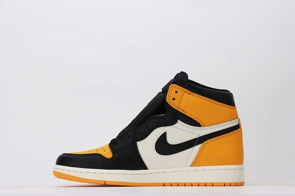 AIR JORDAN 1 RETRO HIGH OG YELLOW TOE ‘Taxi’ 555088-711