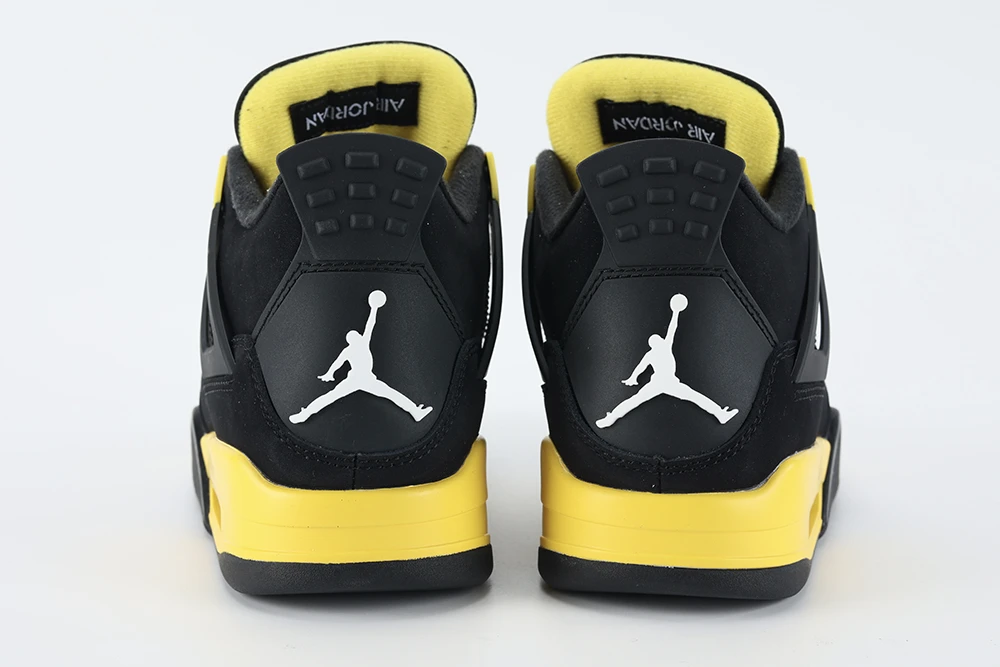 Air Jordan 4 Retro ‘Thunder’ 2023 Quality Reps DH6927-017