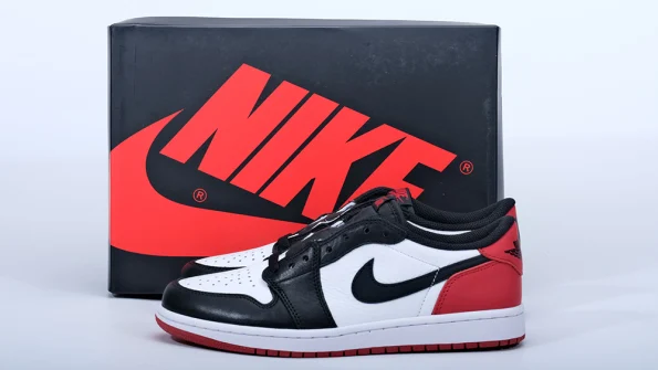 Jordan 1 Retro Low OG ‘Black Toe’ 2023 Reps CZ0790-106