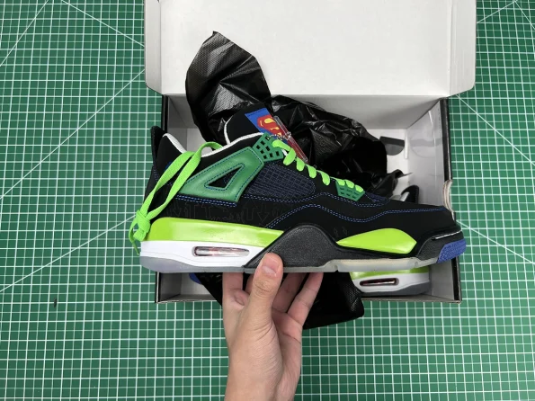 Air Jordan 4 Retro ‘Doernbecher’ Reps 308497-015