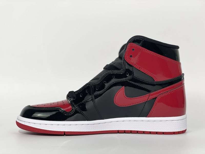 Air Jordan 1 Patent Leather ‘Bred’  555088-063