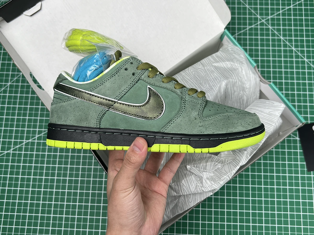 Nike SB Dunk Low Concepts Green Lobster Replica  BV1310-337