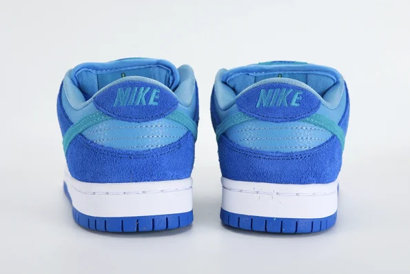 Nike SB Dunk Low Blue Raspberry Reps DM0807-400