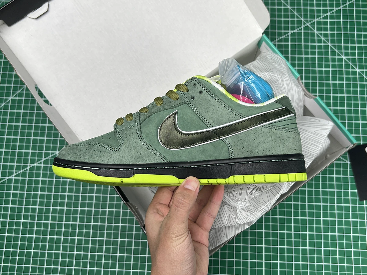 Nike SB Dunk Low Concepts Green Lobster Replica  BV1310-337