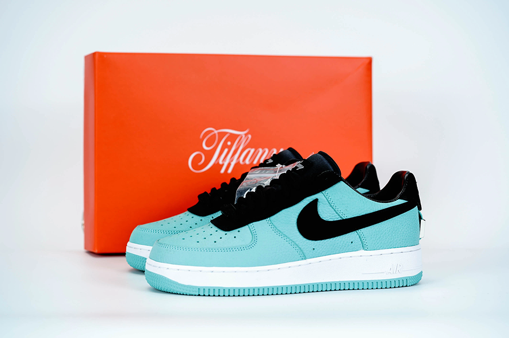 Nike Air Force 1 Low Tiffany & Co. 1837 (Friends and Family) Replica DZ1382-900