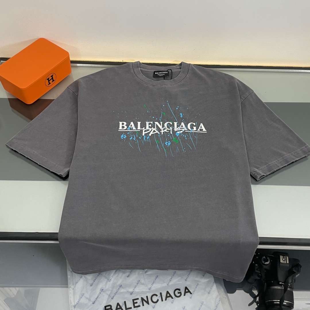 YESKICKS Balenciaga Logo Letter Pigments Print for Unisex