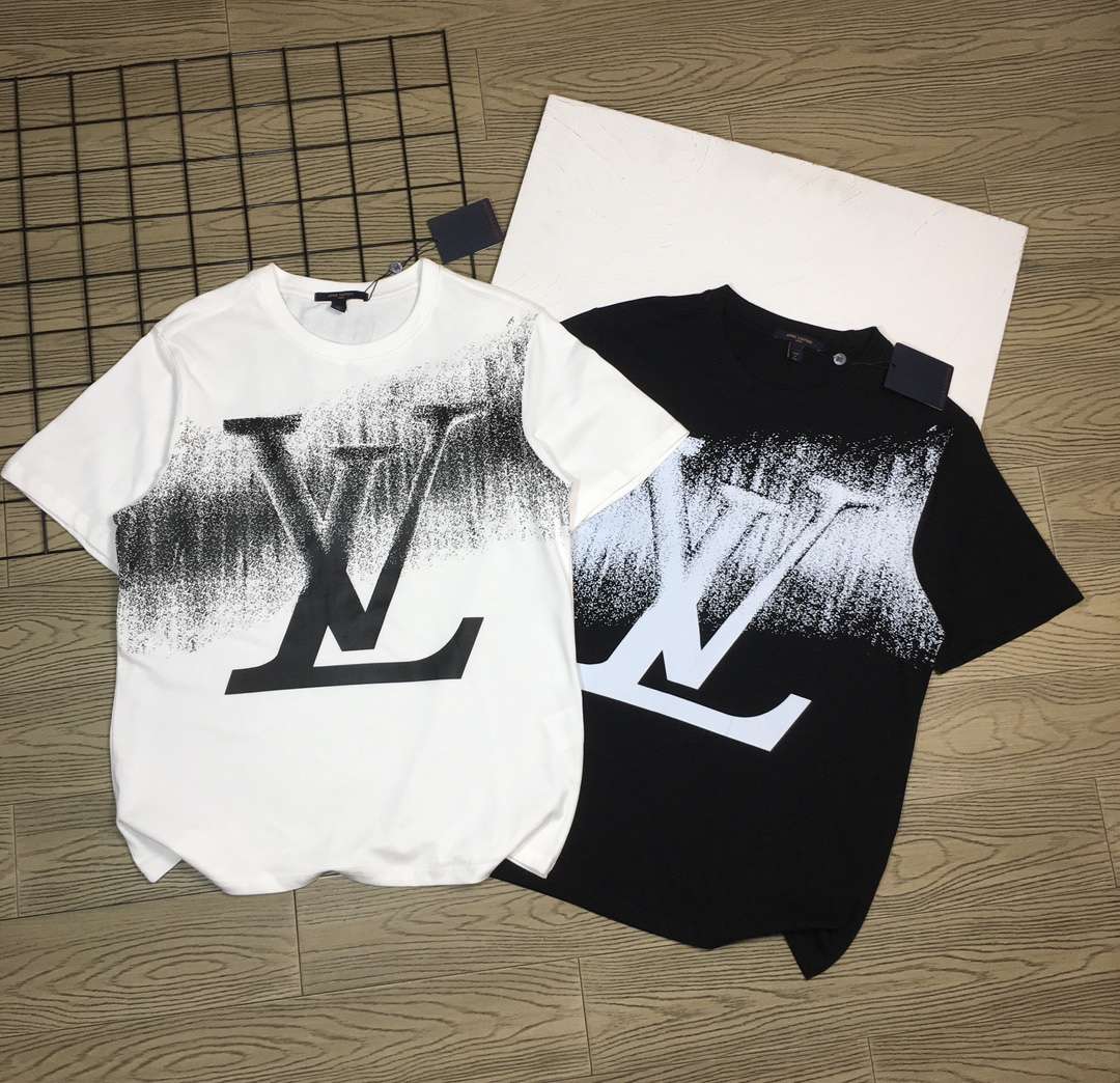 YESKICKS Louis Vuitton Logo Casual T-shirt for Unisex Black and White