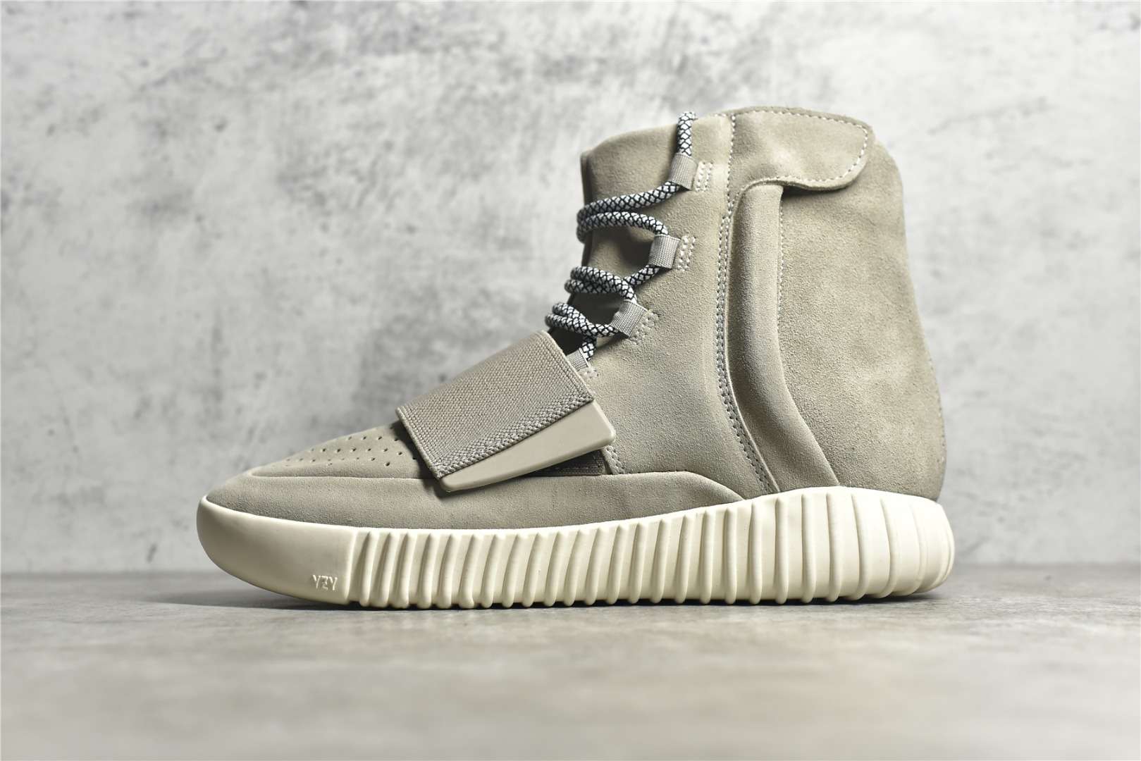 YESKICKS Adidas Yeezy Boost 750 OG Light Brown Reps B35309