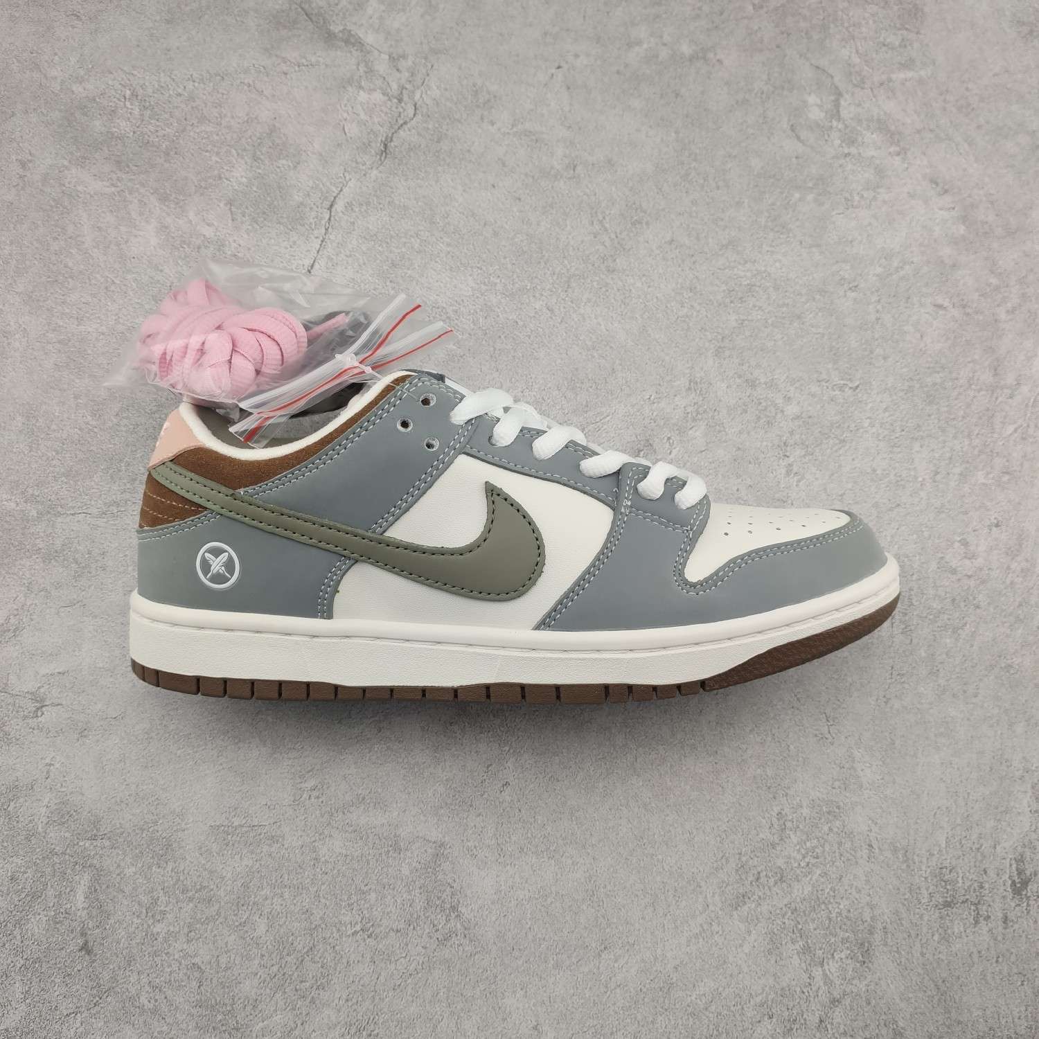 Nike SB Dunk Low Yuto Horigome FQ1180-001 Replica Sneaker