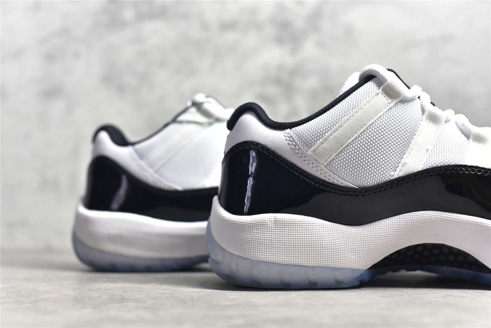 Air Jordan 11 Retro Low Concord Replica Sneaker 528895-153