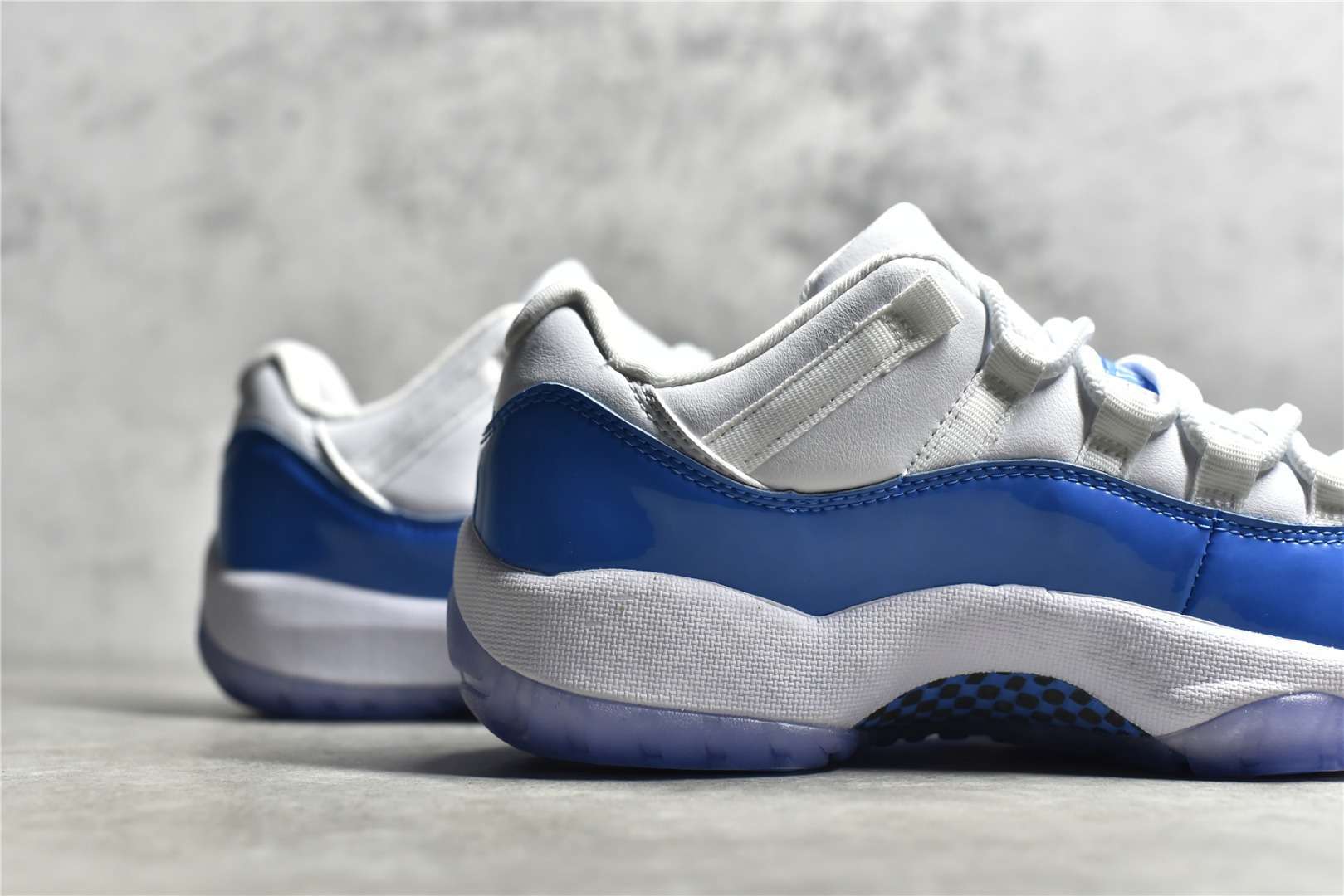 Air Jordan 11 Retro Low University Blue Replica 528895-106