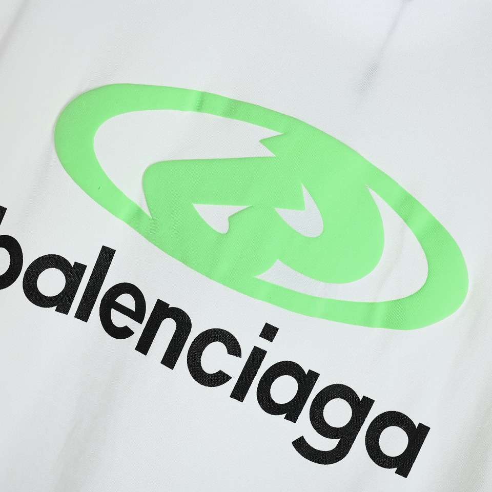 YESKICKS Balenciaga Fluorescent Green Foam Logo Pattern T-shirt for Unisex Black And White