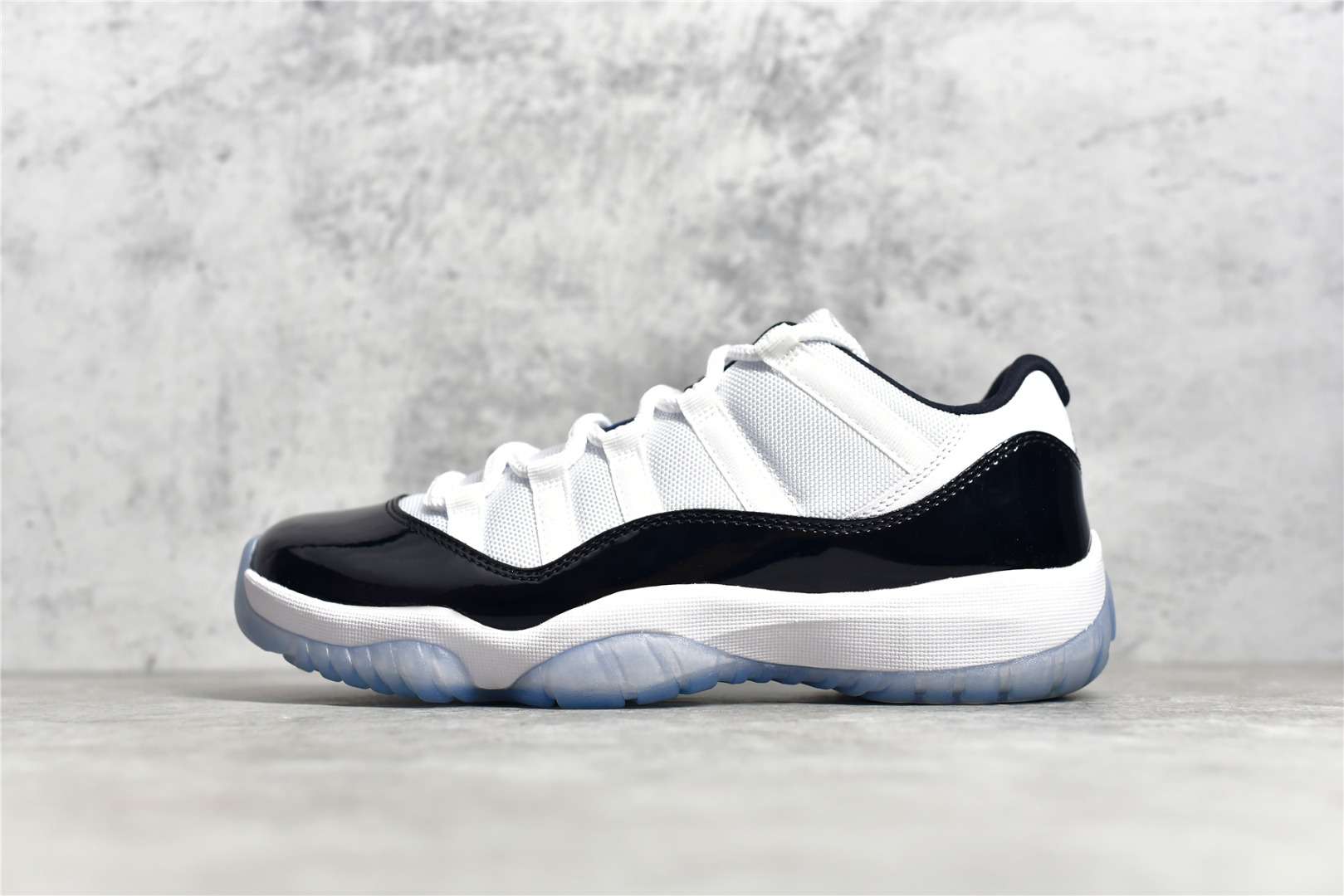 Air Jordan 11 Retro Low Concord Replica Sneaker 528895-153