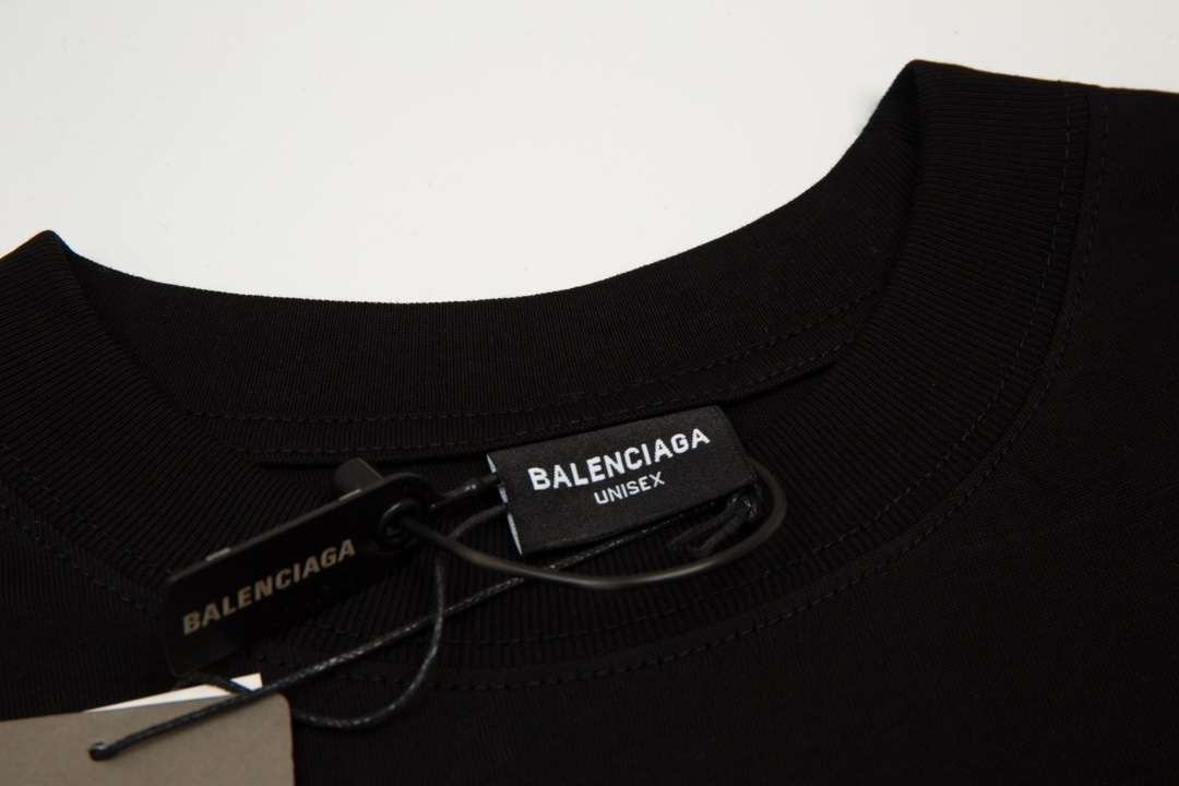 YESKICKS Balenciaga Logo Letter Print T-shirt for Unisex Black And White