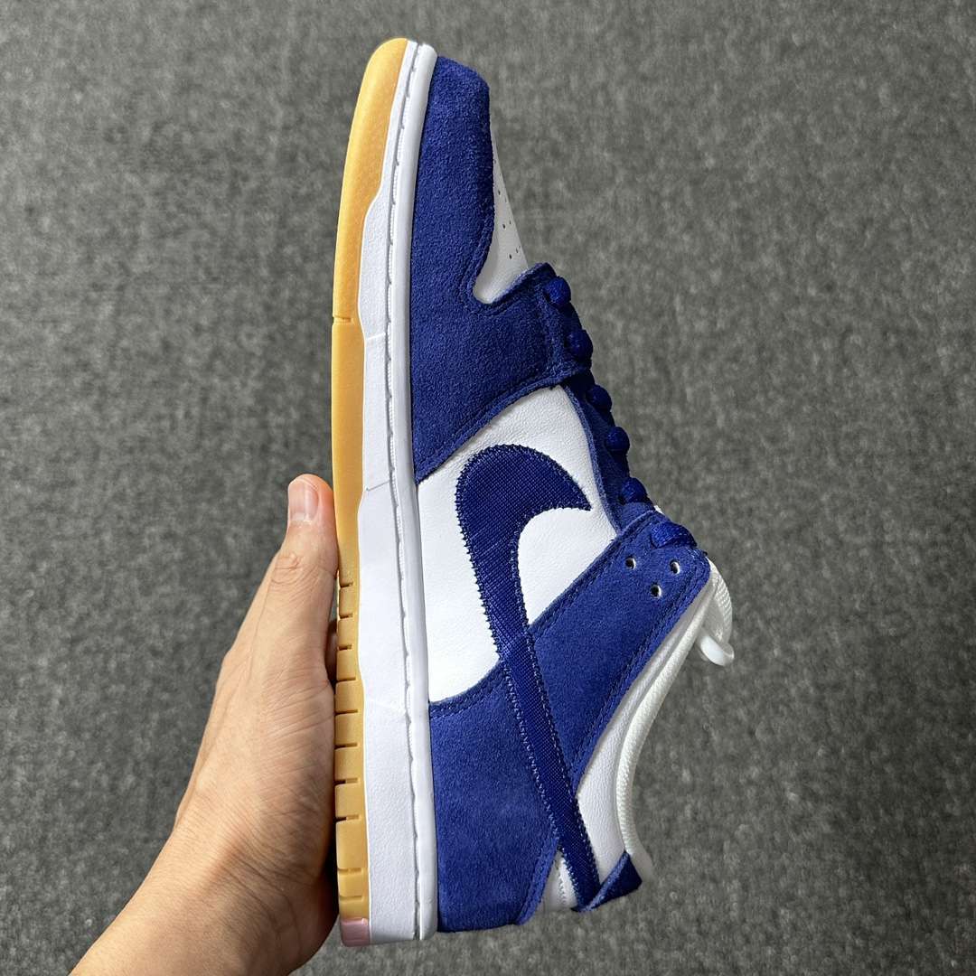 Nike SB Dunk Low Los Angeles Dodgers DO9395-400 Replica