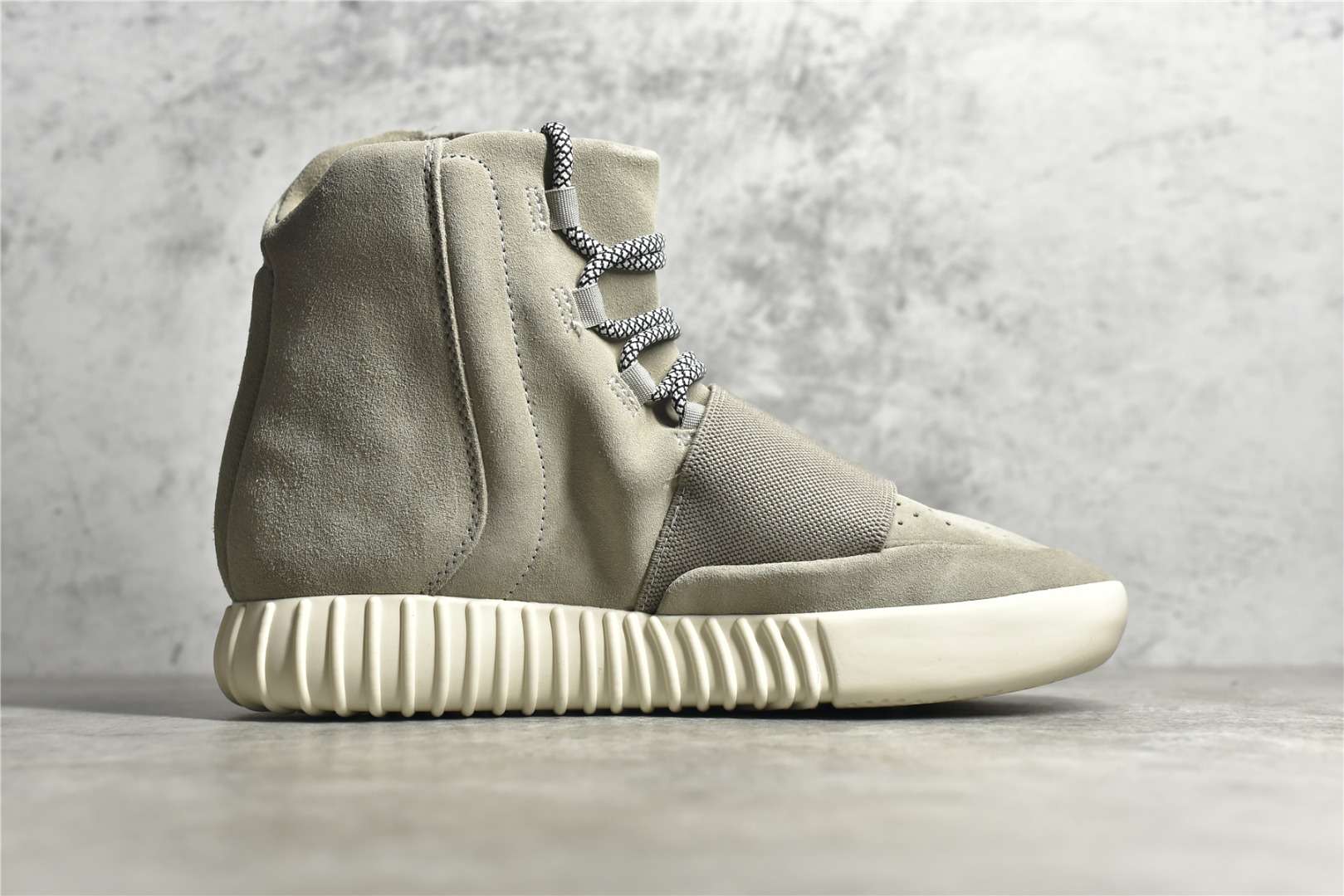 YESKICKS Adidas Yeezy Boost 750 OG Light Brown Reps B35309