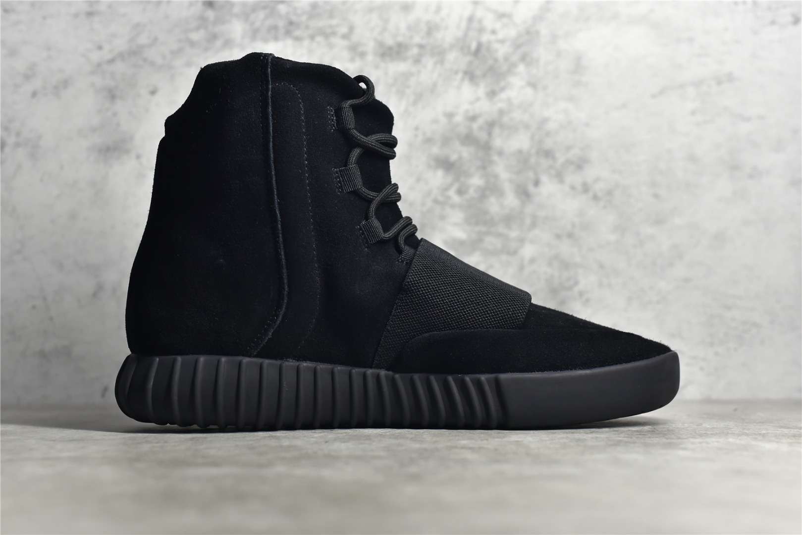 YESKICKS Adidas Yeezy Boost 750 Triple Black Replica BB1839