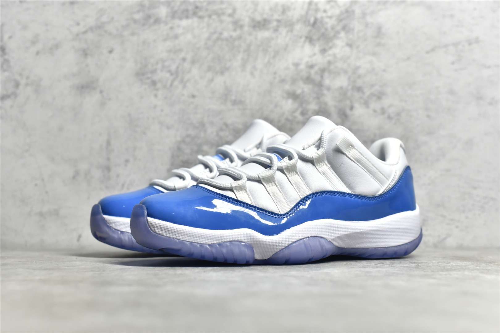 Air Jordan 11 Retro Low University Blue Replica 528895-106