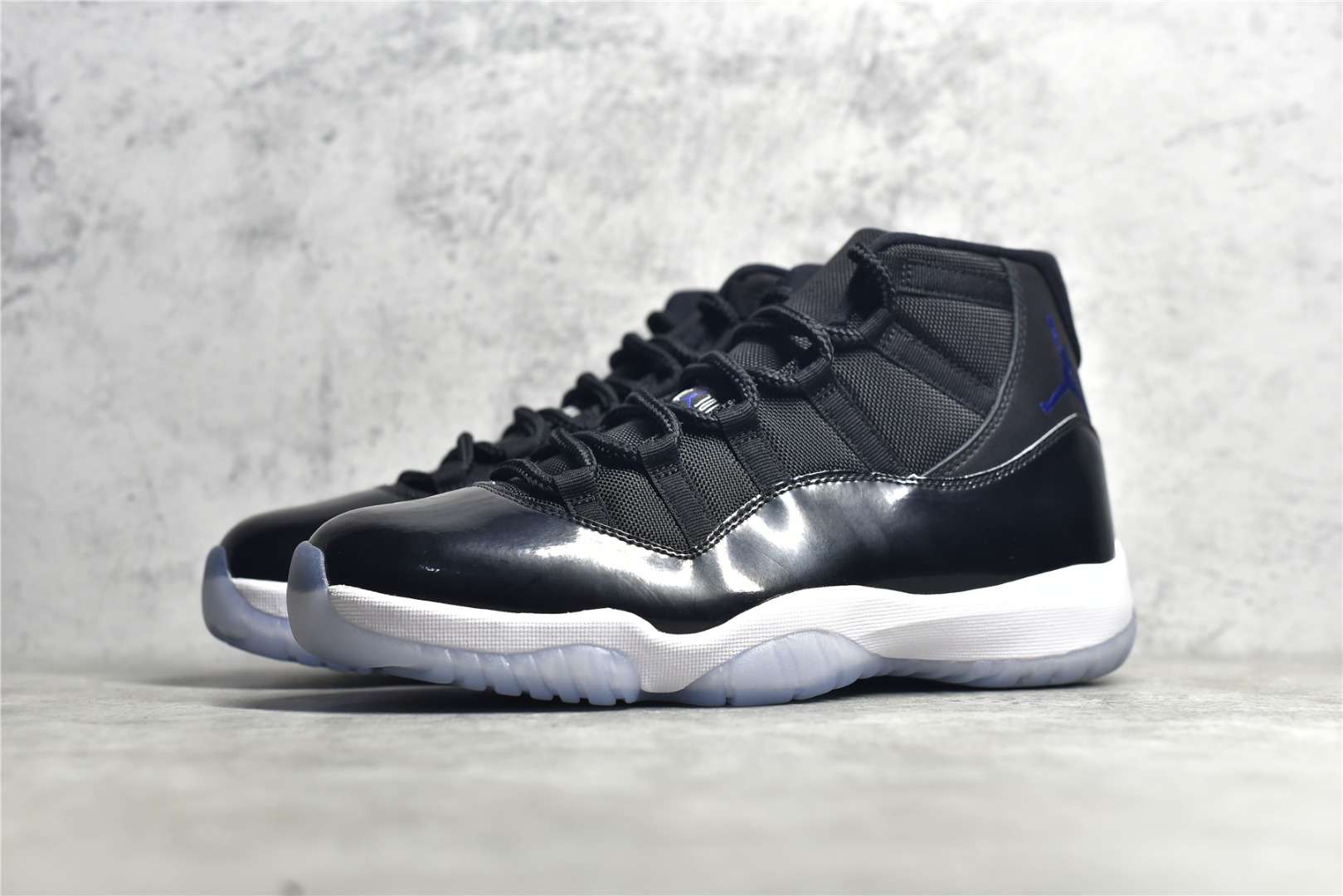 Air Jordan 11 Retro Space Jam (2016) Replica Sneaker 378037-003