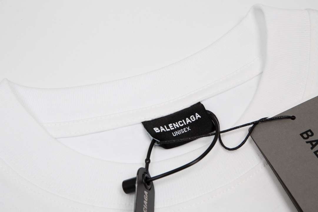 YESKICKS Balenciaga Logo Print T-shirt for Unisex Black And White