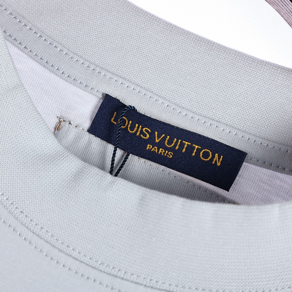 YESKICKS Louis Vuitton Embroidered Logo Letter T-Shirt For Unisex Grayish Blue And White