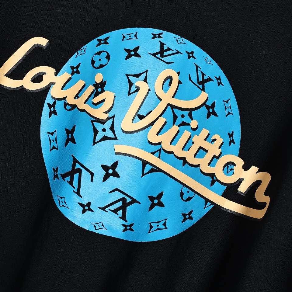 YESKICKS Louis Vuitton Logo Printed T-Shirt For Unisex Black And White