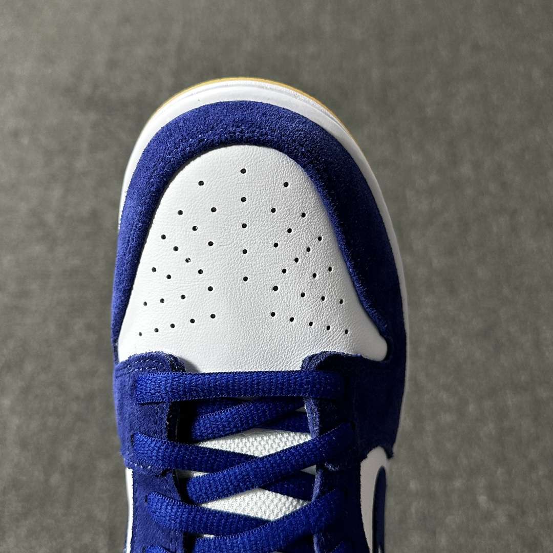 Nike SB Dunk Low Los Angeles Dodgers DO9395-400 Replica