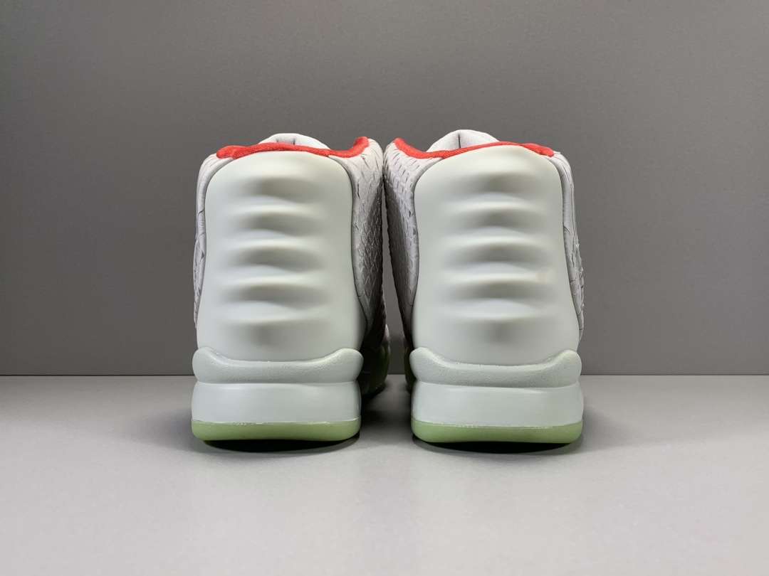 YESKICKS Nike Air Yeezy 2 Pure Platinum Replica 508214-010