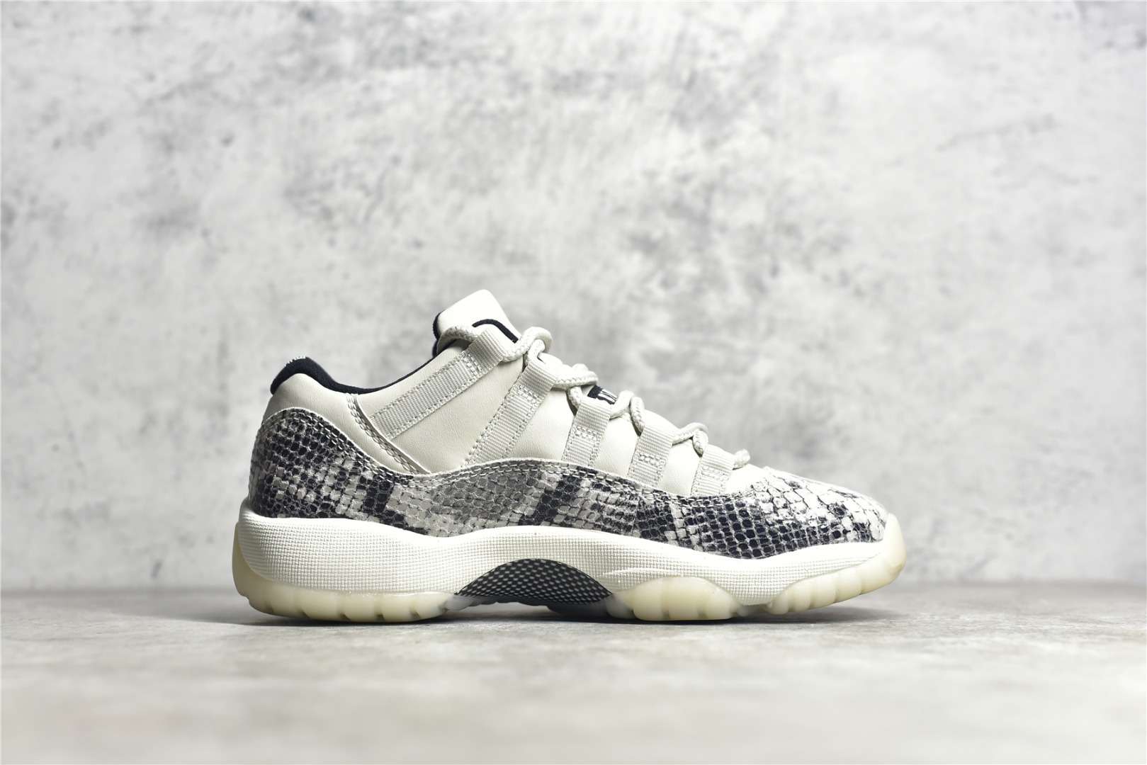 Air Jordan 11 Retro Low Snake Light Bone Replica Sneaker CD6846-002