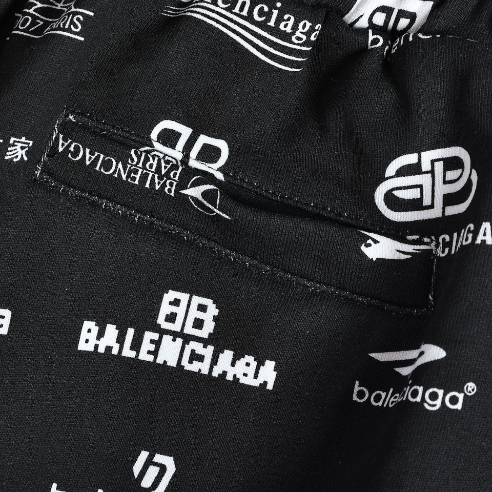 YESKICKS Balenciaga Monogram Logo Casual Shorts Pants for Men