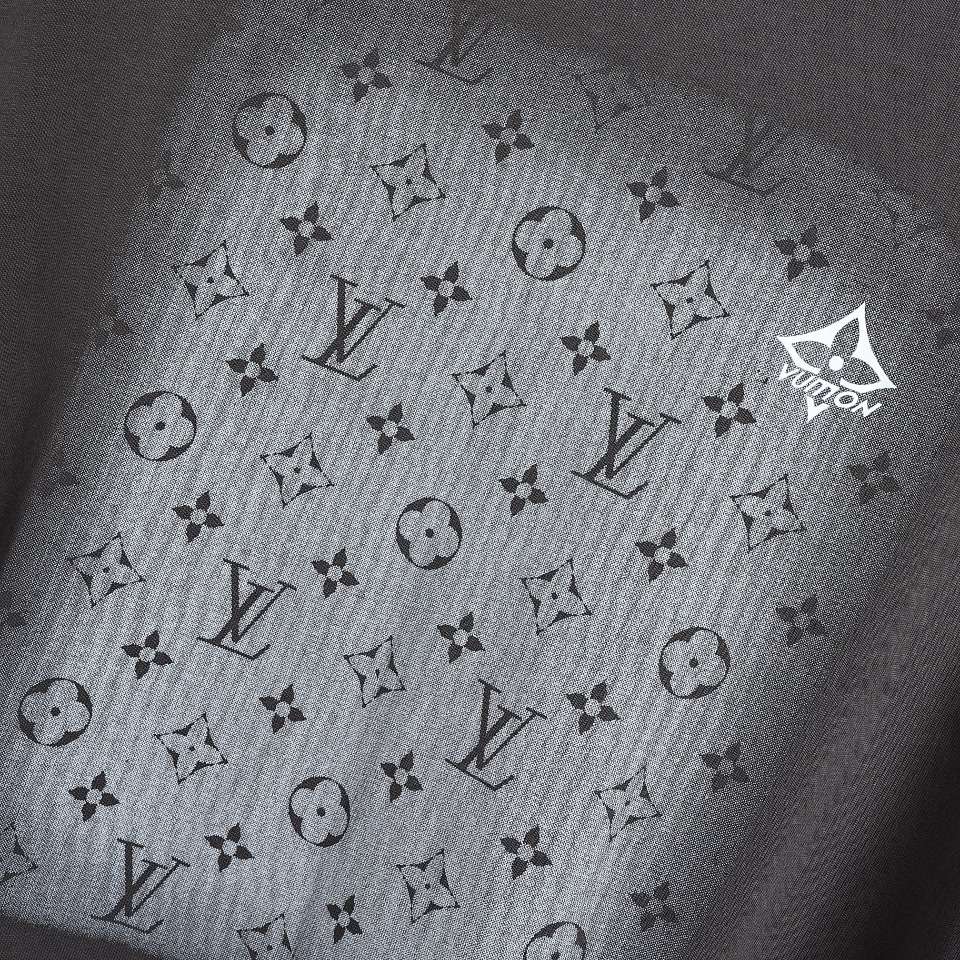 YESKICKS Louis Vuitton Logo Print T-Shirt For Unisex