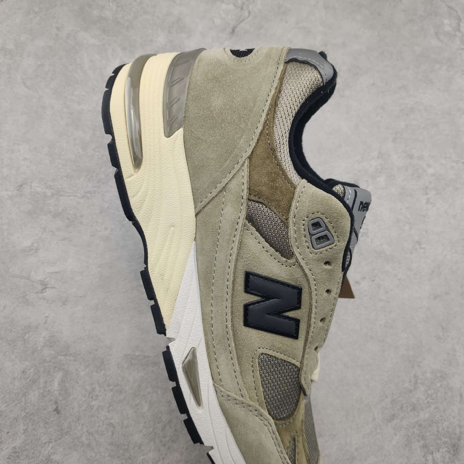 YESKICKS New Balance 991 MiUK JJJJound Grey Olive M991JJA