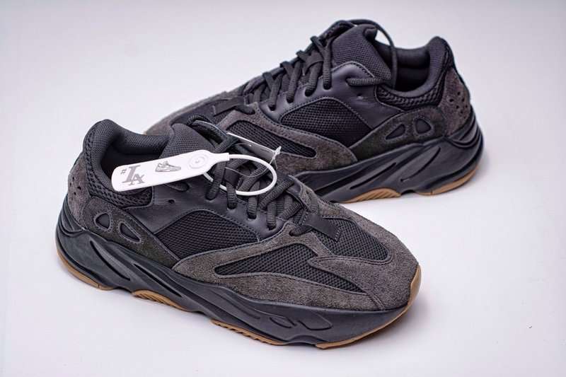 YESKICKS Adidas Yeezy Boost 700 Utility Black Replica FV5304