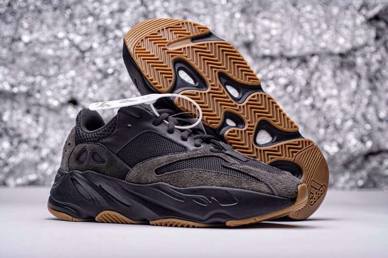 YESKICKS Adidas Yeezy Boost 700 Utility Black Replica FV5304