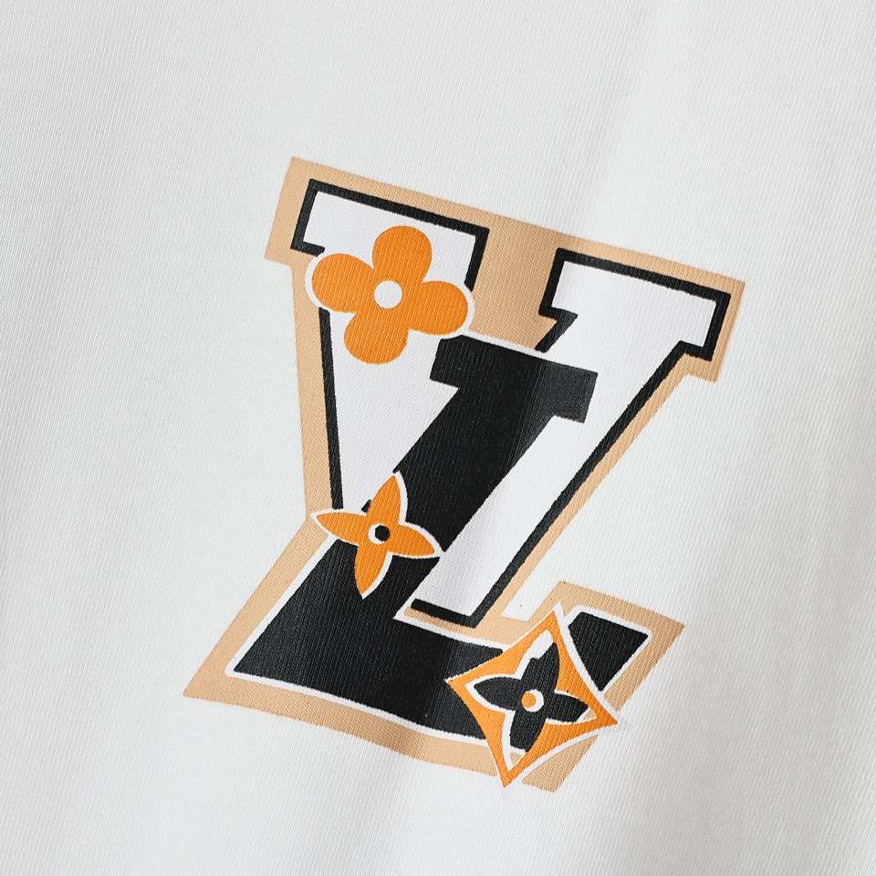 YESKICKS Louis Vuitton Colorblocked Logo Print T-Shirt For Unisex Black And White