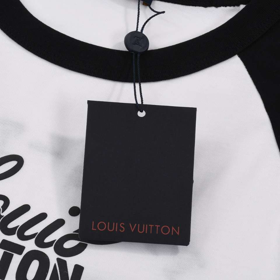 YESKICKS Louis Vuitton Colorblocked Raglan Sleeves T-shirt for Unisex Black and Blue