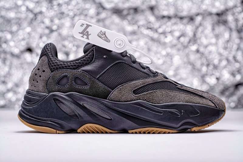 YESKICKS Adidas Yeezy Boost 700 Utility Black Replica FV5304