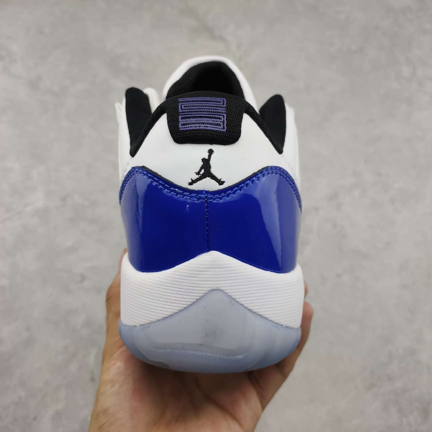 Air Jordan 11 Retro Low White Concord  AH7860-100 Replica