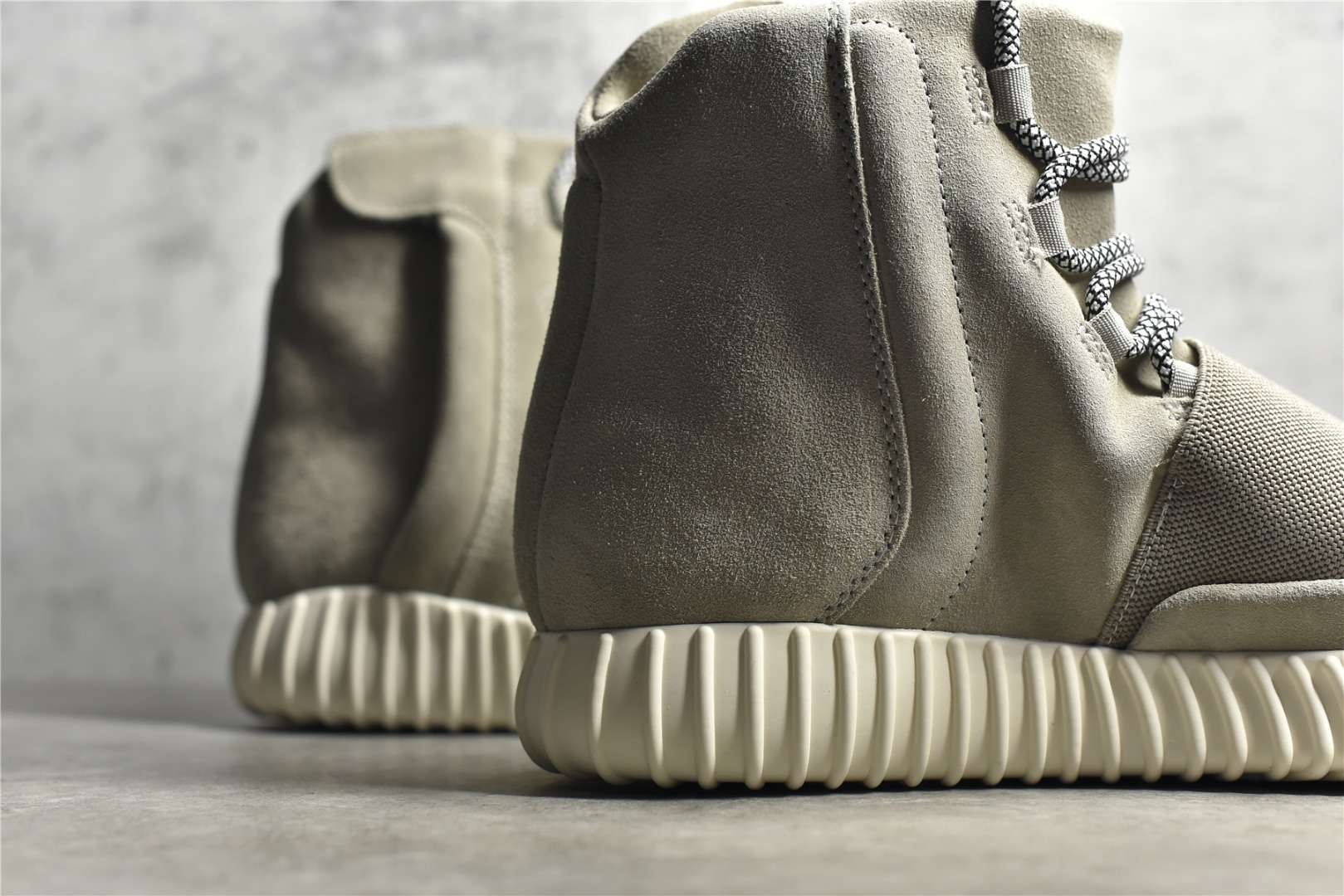 YESKICKS Adidas Yeezy Boost 750 OG Light Brown Reps B35309