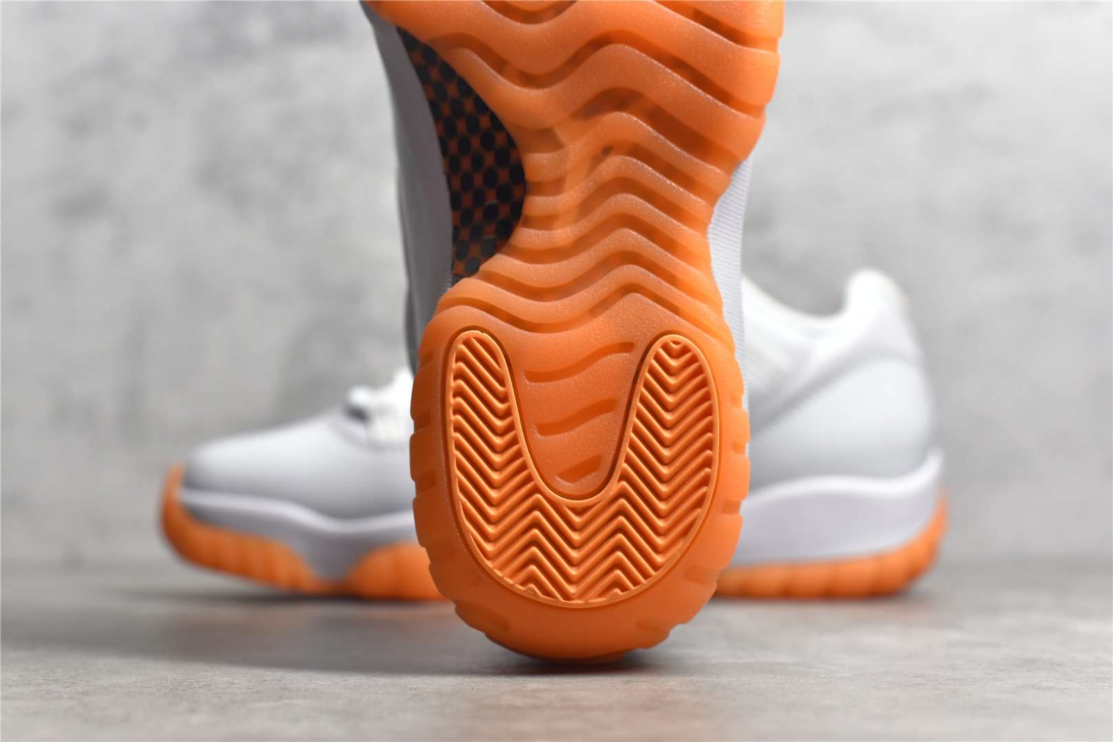 Air  Jordan 11 Retro Low Citrus (2021) Replica Sneaker AH7860-139