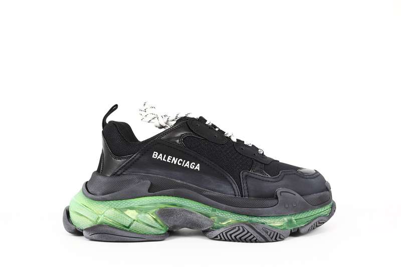 YESKICKS Balenciaga Triple S Clear Sole Sneaker Replica