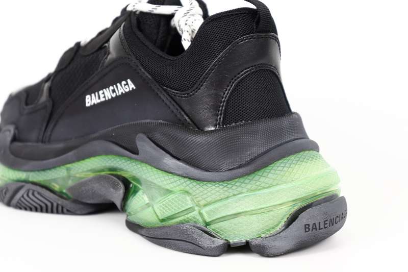 YESKICKS Balenciaga Triple S Clear Sole Sneaker Replica