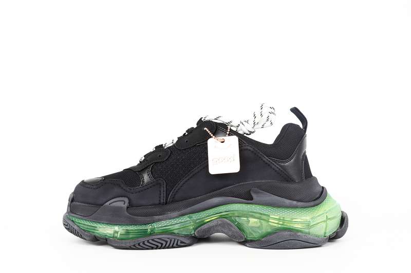 YESKICKS Balenciaga Triple S Clear Sole Sneaker Replica