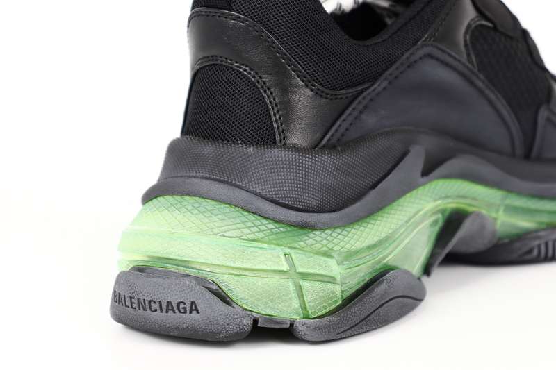 YESKICKS Balenciaga Triple S Clear Sole Sneaker Replica