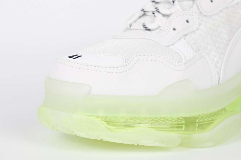 YESKICKS Balenciaga Triple S Clear Sole Sneaker Replica