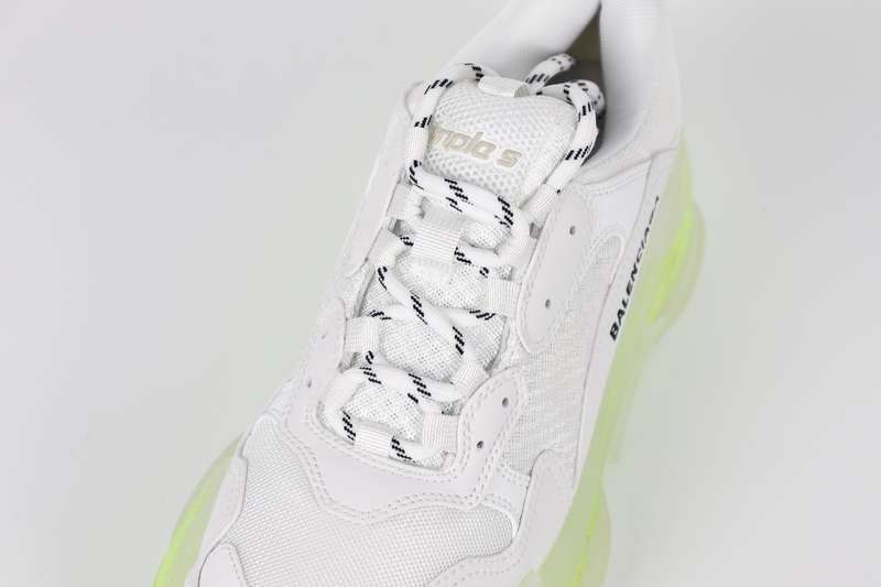 YESKICKS Balenciaga Triple S Clear Sole Sneaker Replica