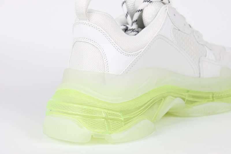 YESKICKS Balenciaga Triple S Clear Sole Sneaker Replica