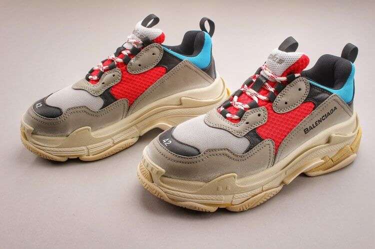 YESKICKS Balenciaga Triple S Clear Sole Sneaker Replica