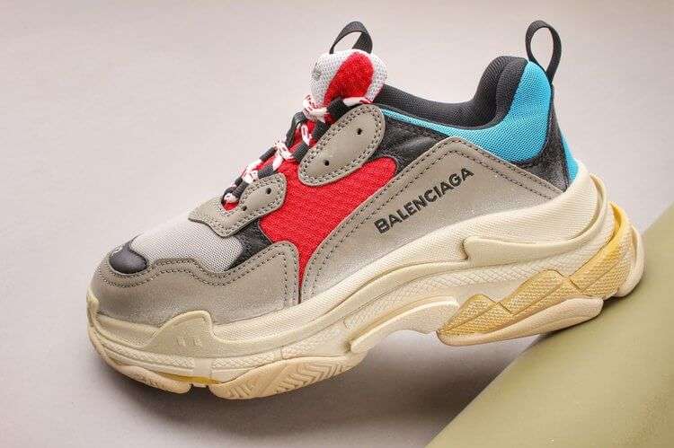 YESKICKS Balenciaga Triple S Clear Sole Sneaker Replica