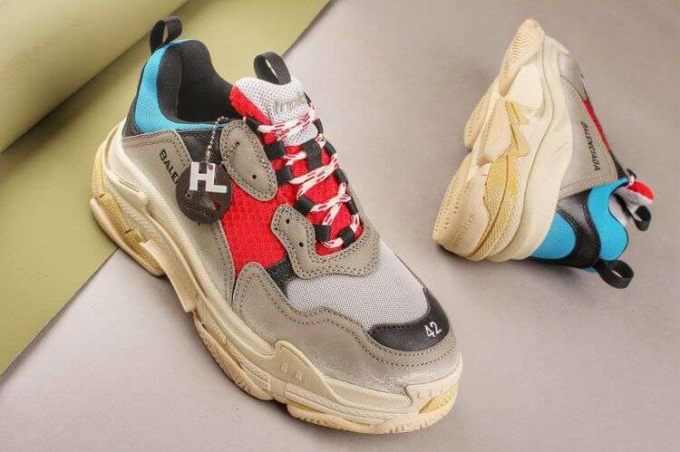 YESKICKS Balenciaga Triple S Clear Sole Sneaker Replica